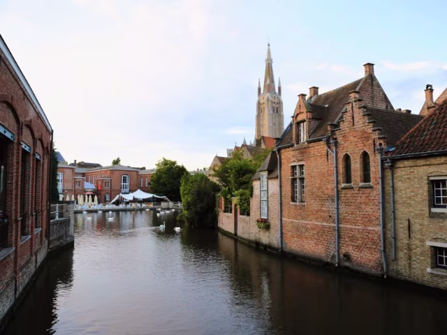 bruges belgium canal