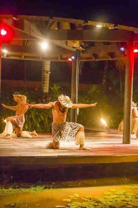 Dancing performance at Te Vara Nui Village Show