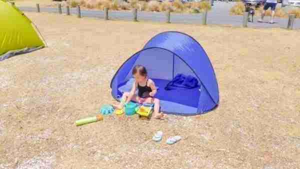 Kawakawa-Bay-Beach-Waitawa-Regional-Park-Wairoa-Bay-Family-Beach-Tent-Toddler-Kids