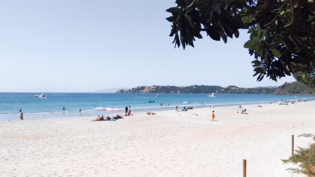 waiheke island onetangi beach