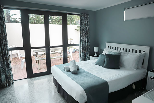 Capri On Pilot Bay Mt Maunganui Apartment Family Ensuite Master Bedroom