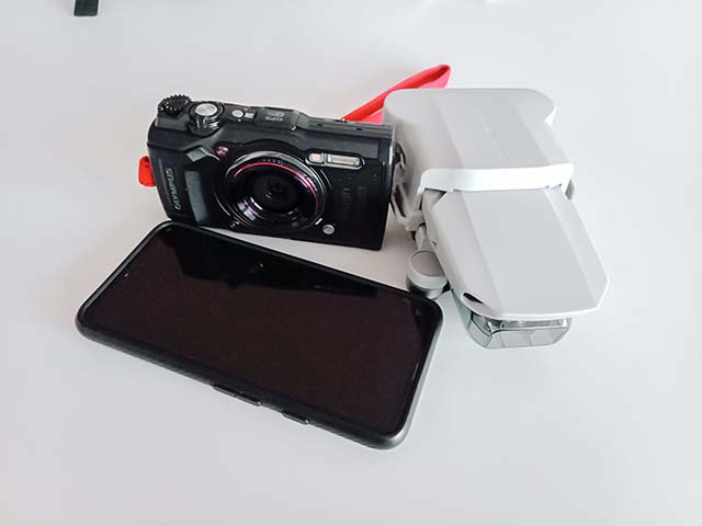 Pack Light Travel Light Minimalist Photography Gear Drone Camera Phone Smartphone Blog Kida