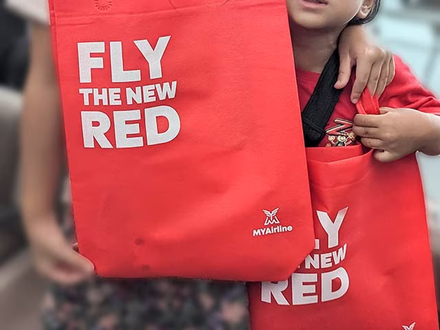 Fly The New Red Souvenir Bag