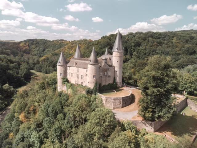 aerial shot of Veve Castle, Belgium
