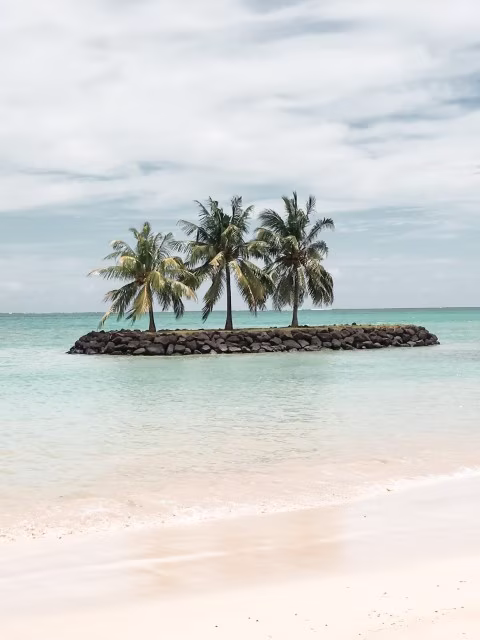 Accommodation in Apia Sheraton Samoa Beach Resort Lagoon Bay Travel Blog Kida