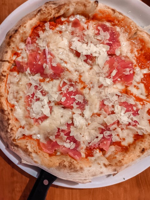 Caffe-Centrale-Italian-Restaurant-Pizza-Hamilton-Review-Blog-Kida