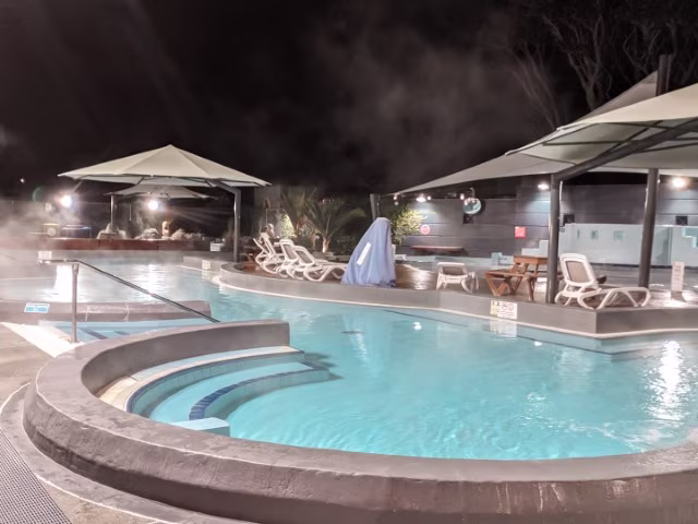 Mt Maunganui Hot Pools Things To Do Family Travel Blog Kida