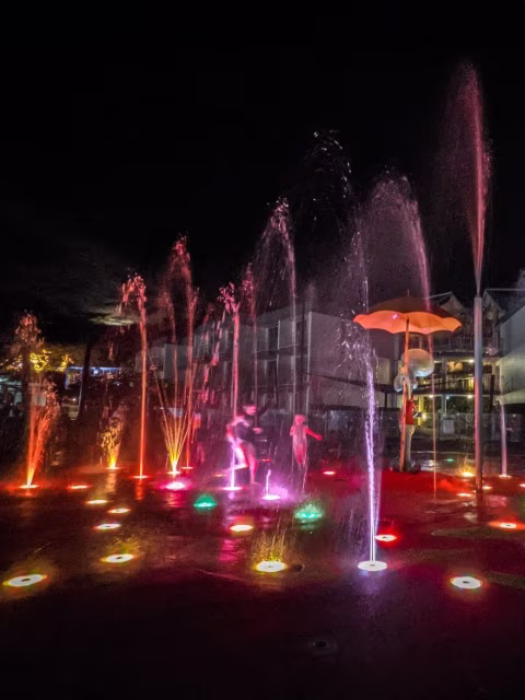Sea World Resort Review Gold Coast Family Guide Night Entertainment Theme Parks Australia Travel Blog Kida