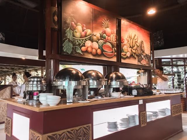 Breakfast at Tanoa Tusitala Hotel