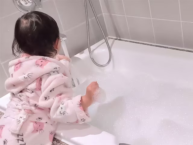 Things To Do in Auckland on a Rainy Day Hotel Bathtub Guide Kida