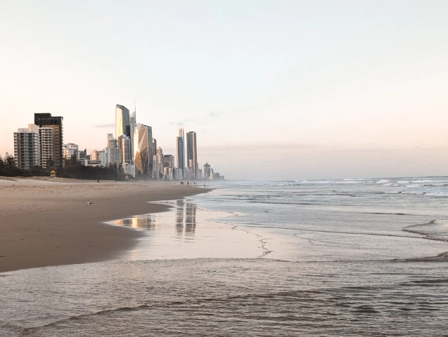 Sydney to Brisbane Gold Coast NSW to QLD East Coast Drive Australia Travel Guide Cover