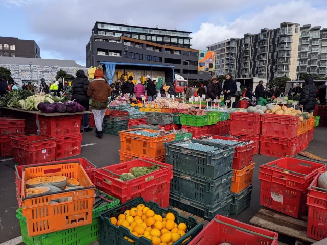Wellington harbourside market fruits vegetables 